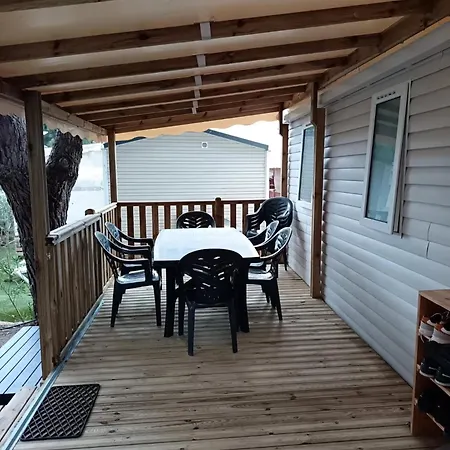 Familial A Avec Piscine Holiday home *